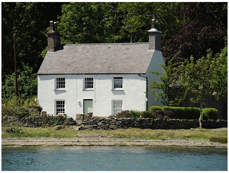 Min Y Mor a holiday cottage rental for 8 in Llanfairpwll, 