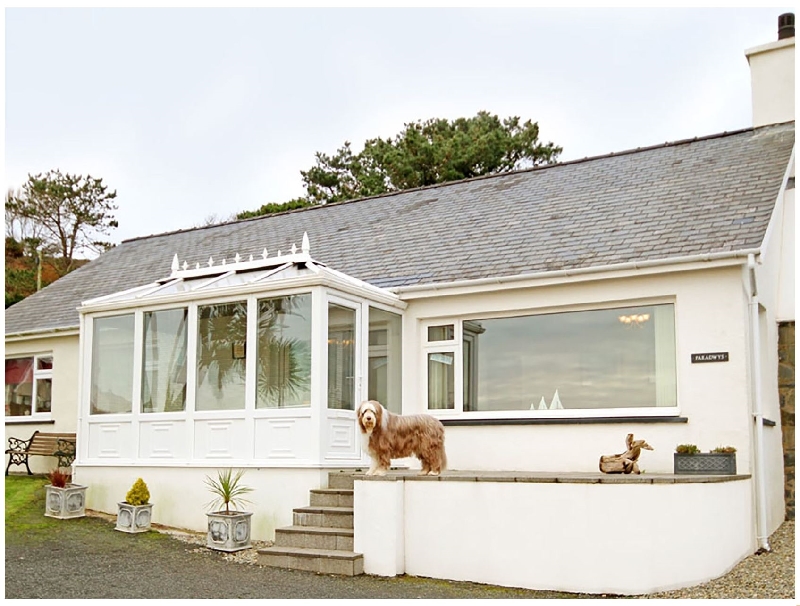 Paradwys a holiday cottage rental for 6 in Criccieth, 