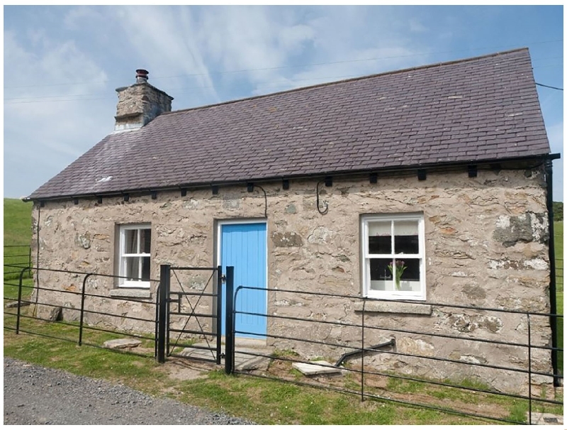 Plas Bach a holiday cottage rental for 2 in Rhoscolyn, 