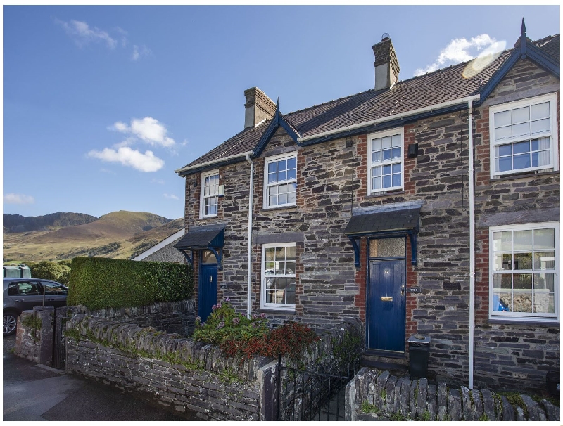 17 Victoria Terrace - Perthi a holiday cottage rental for 5 in Penygroes, 