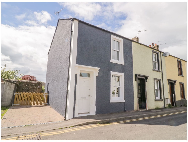 8 Bridge Street a holiday cottage rental for 4 in Cockermouth, 