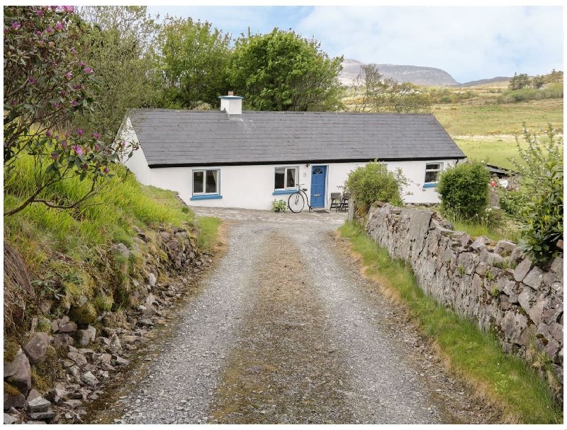 Cnocmor Cottage a holiday cottage rental for 5 in Mulranny, 
