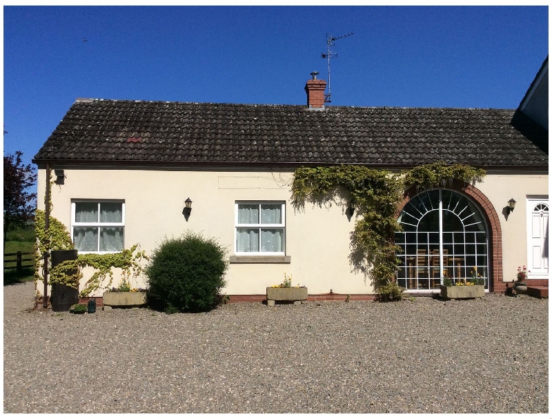 Rose Villa a holiday cottage rental for 2 in Llanymynech, 