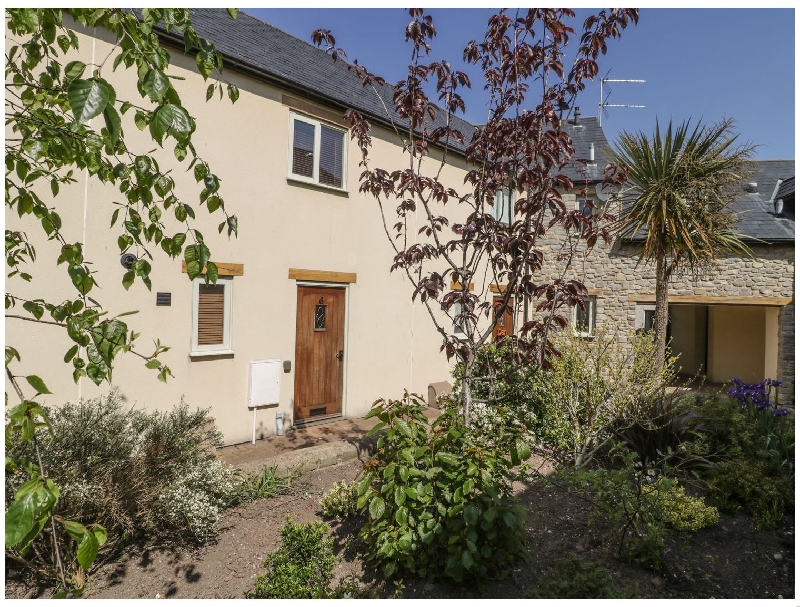 6 Malthouse Court a holiday cottage rental for 4 in Watchet, 