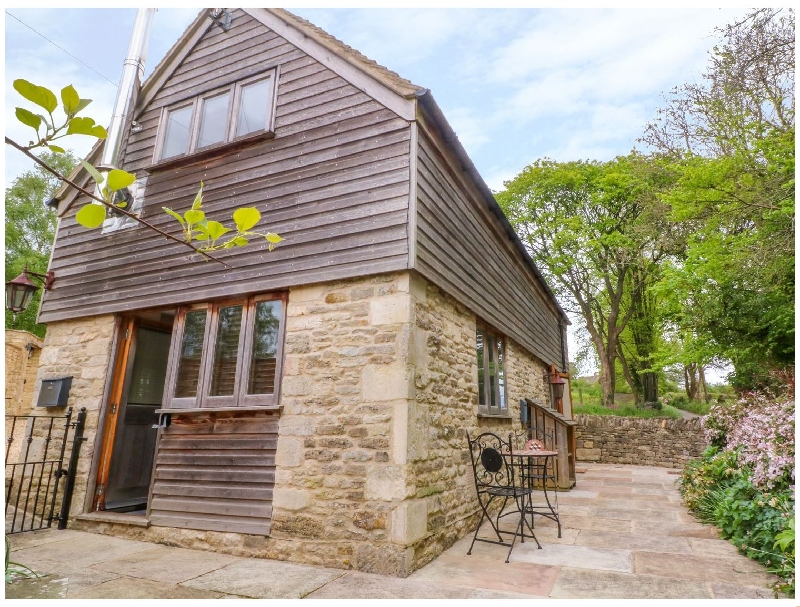 Tickmorend Barn a holiday cottage rental for 2 in Nailsworth, 