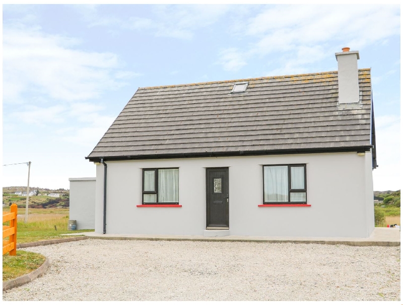 Mullaghderg Banks a holiday cottage rental for 9 in Kincasslagh, 