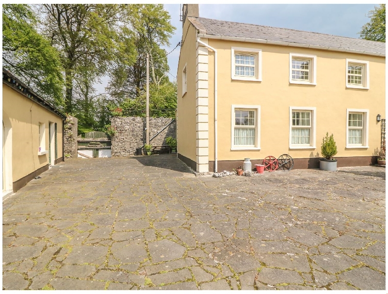 The Stables a holiday cottage rental for 7 in Corofin, 