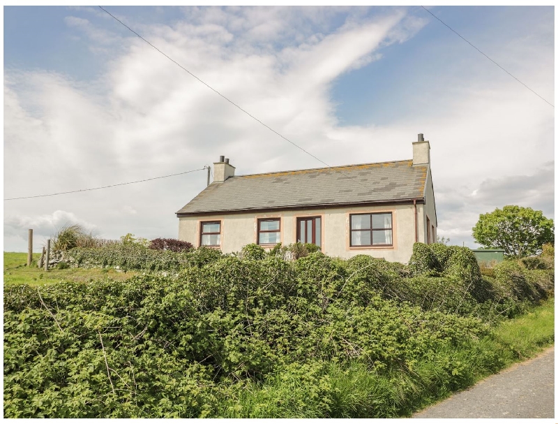 Craws Nest Bungalow a holiday cottage rental for 5 in Glenluce, 