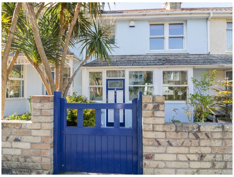Blue Skies Ennors Road a holiday cottage rental for 8 in Newquay, 