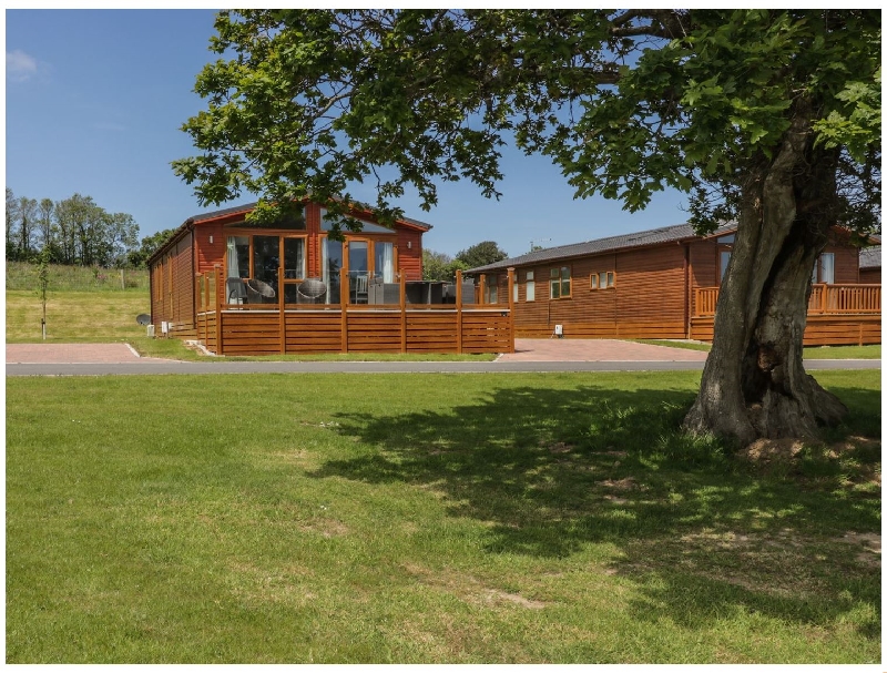 716 Nelsons Lake a holiday cottage rental for 6 in Newquay, 