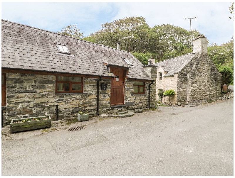Hendoll Cottage 1 a holiday cottage rental for 4 in Fairbourne, 