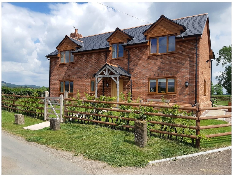 Brook Cottage a holiday cottage rental for 10 in Westbury-On-Severn, 