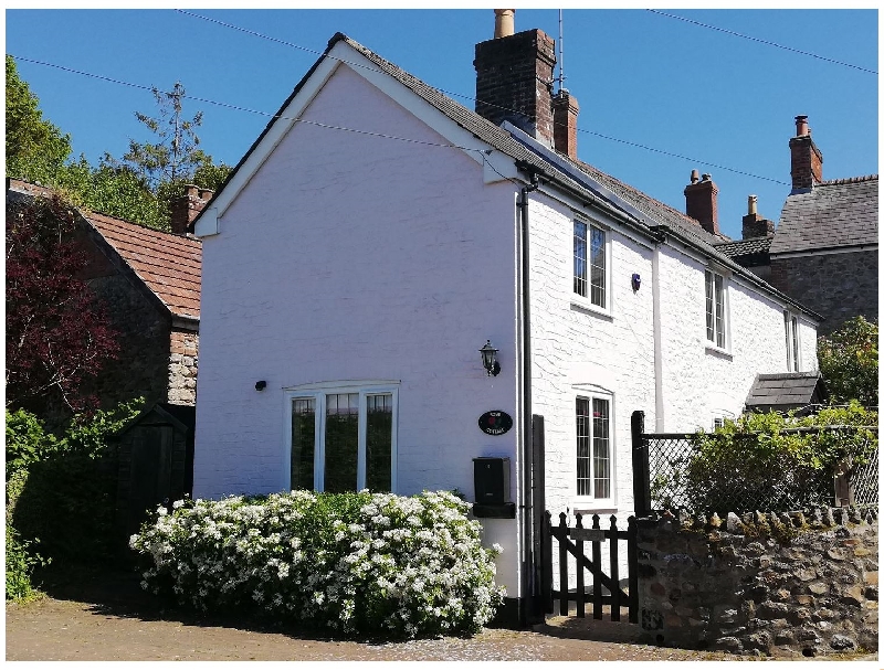 Rose Cottage a holiday cottage rental for 5 in Tatworth, 