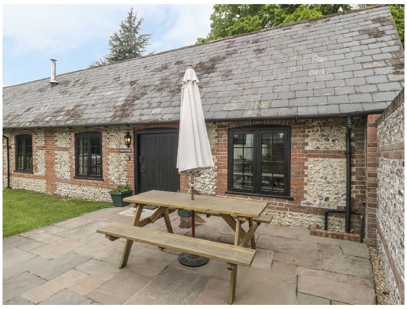 Keepers Cottage a holiday cottage rental for 4 in Winterborne Stickland, 