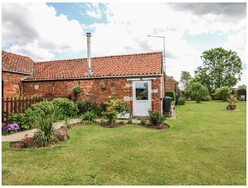 Poppy Cottage a holiday cottage rental for 4 in Heckington, 