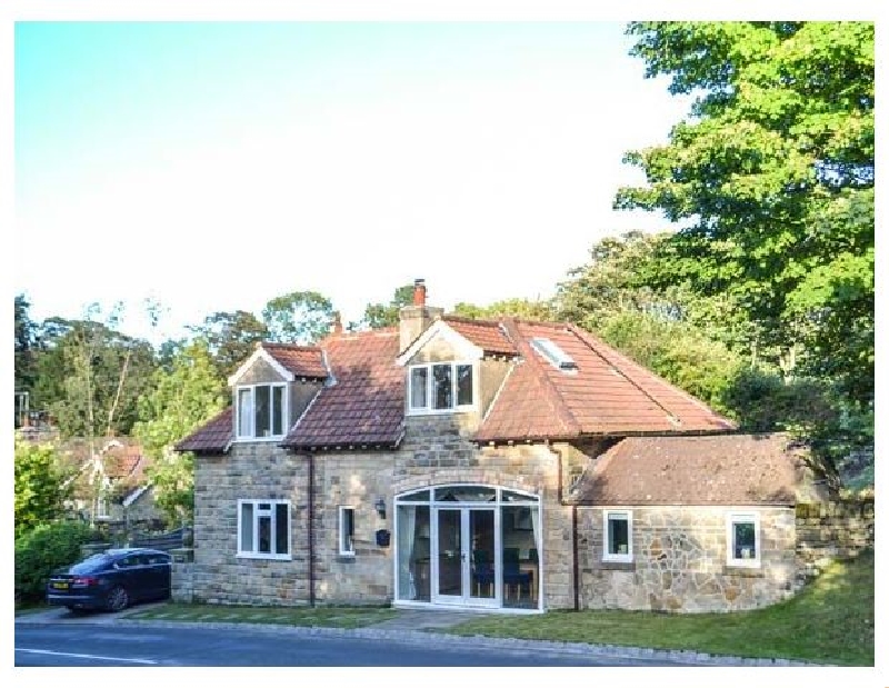 Wyke Lodge Cottage a holiday cottage rental for 5 in Staintondale, 