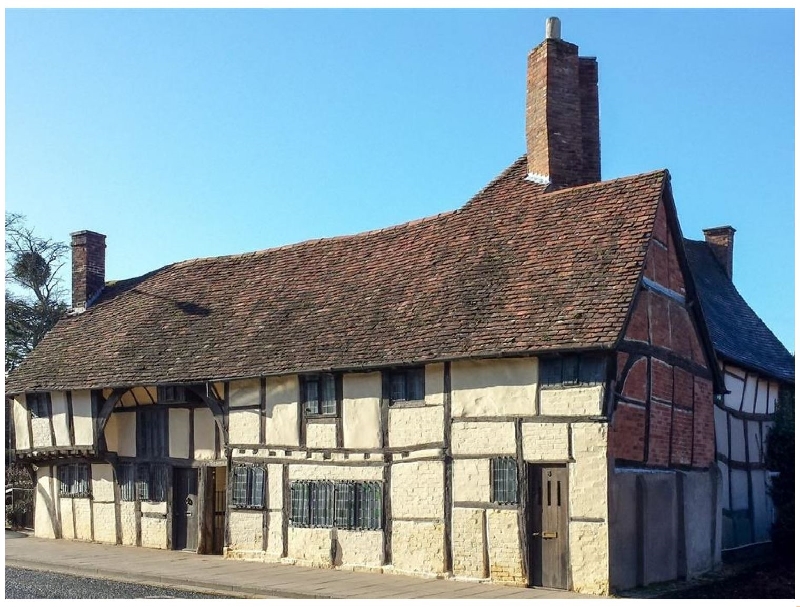 3 Mason's Court a holiday cottage rental for 6 in Stratford-Upon-Avon, 