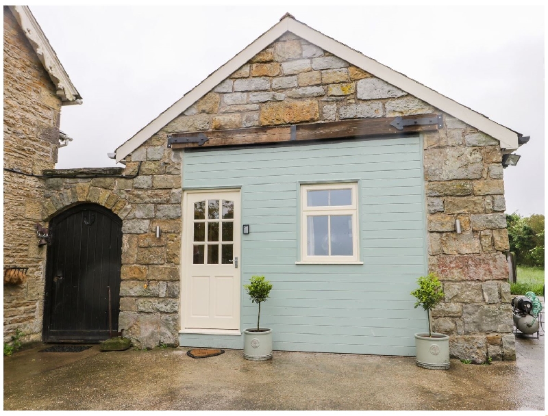 Swallows Nest a holiday cottage rental for 2 in Scalby, 
