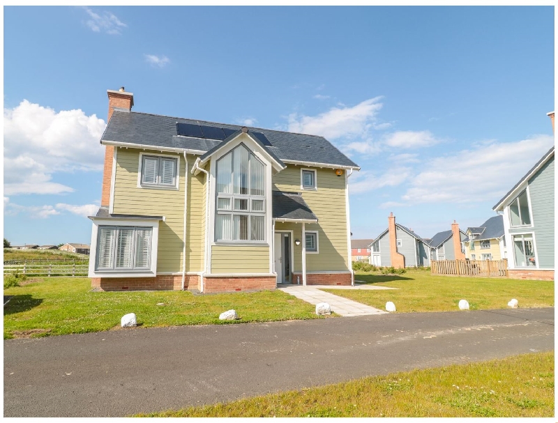 Waterside a holiday cottage rental for 6 in Beadnell, 