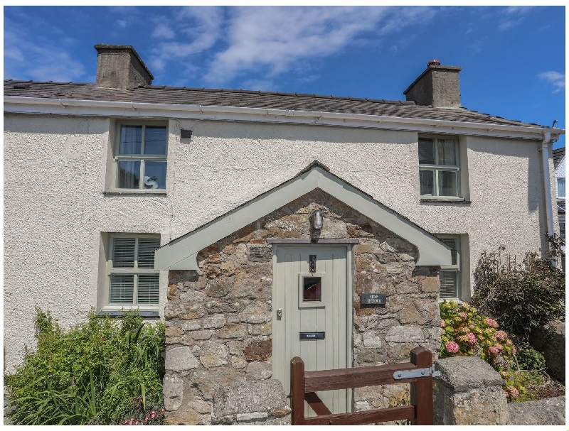 Siop Uchaf a holiday cottage rental for 5 in Bodorgan, 