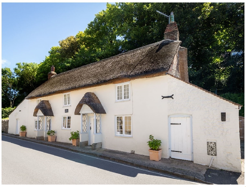 Amy Cottage a holiday cottage rental for 6 in West Lulworth, 