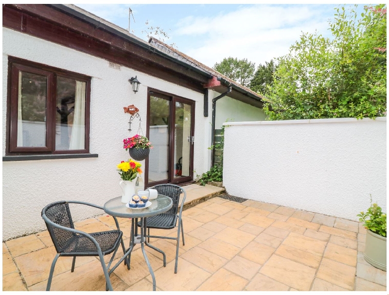 Candy Cottage @ Kingslakes a holiday cottage rental for 2 in Highampton, 