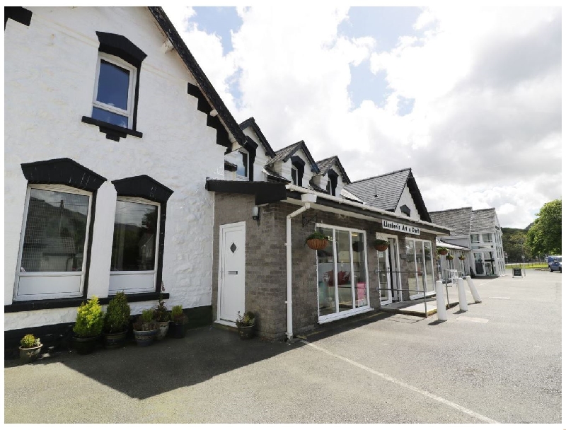 Station Apartment a holiday cottage rental for 5 in Llanberis, 