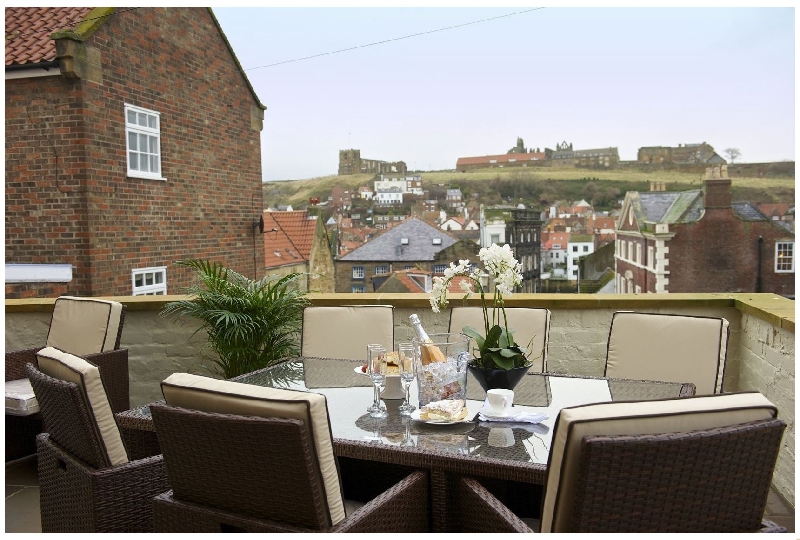Pecks Cottage a holiday cottage rental for 6 in Whitby, 
