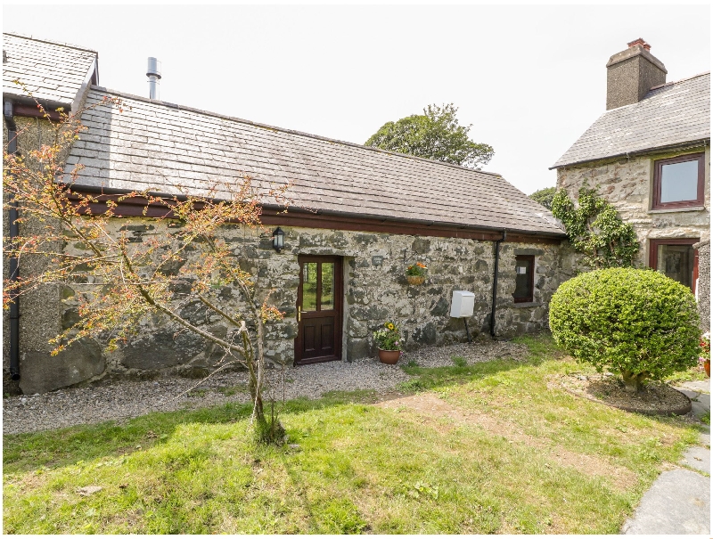 Melin Bach a holiday cottage rental for 4 in Porthmadog, 