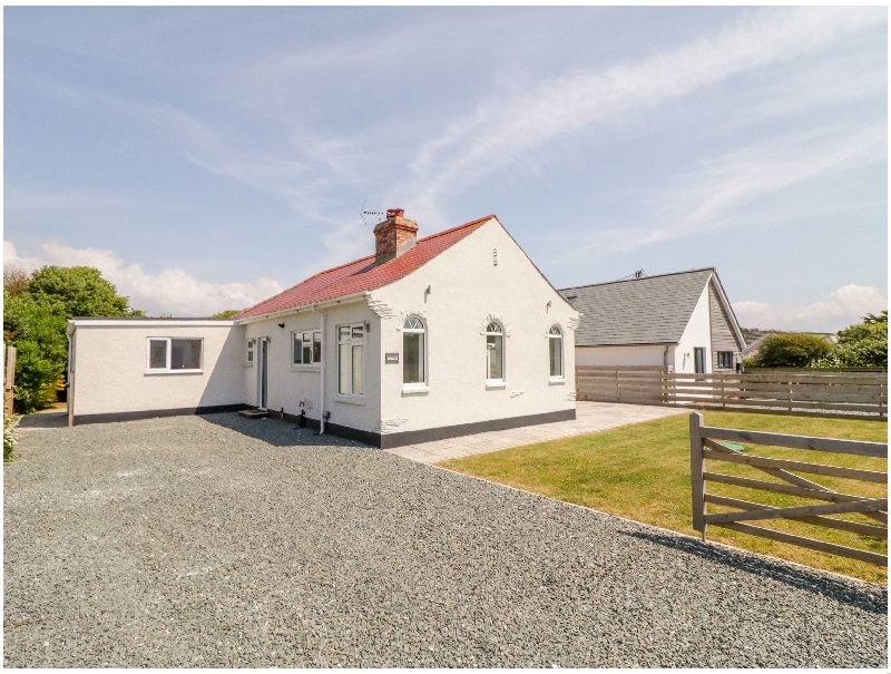 Senafe a holiday cottage rental for 6 in Widemouth Bay, 