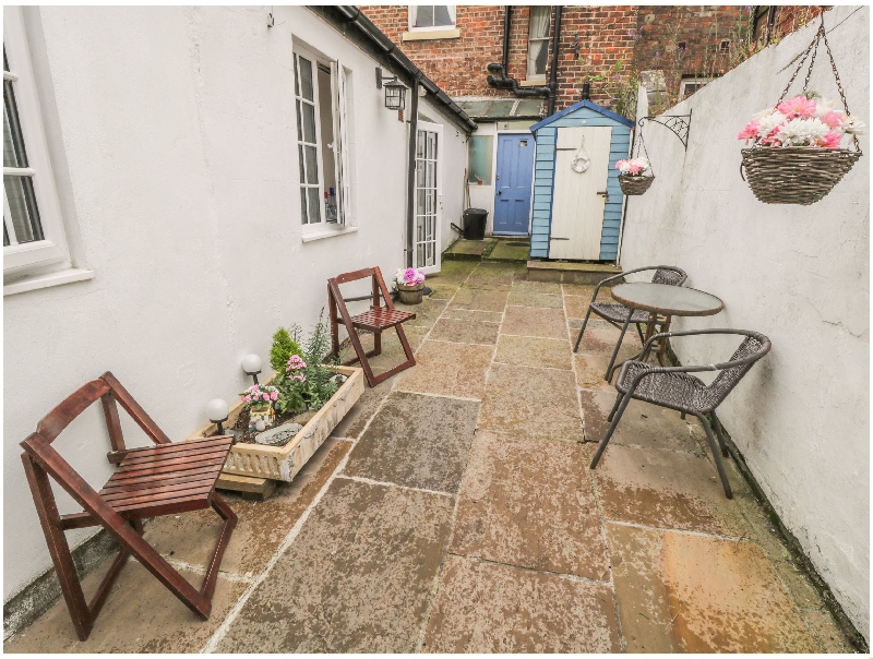 Little Treasure a holiday cottage rental for 4 in Whitby, 