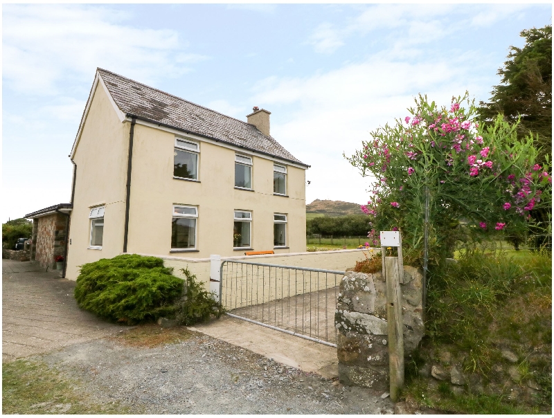 Tyn Rhos a holiday cottage rental for 7 in Aberdaron, 