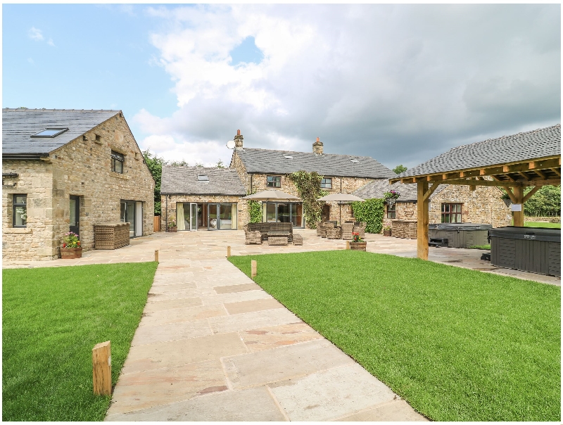 Lower Flass Farm a holiday cottage rental for 22 in Clitheroe, 
