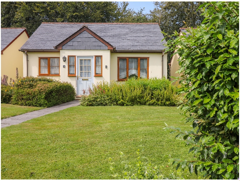 Roofers Retreat a holiday cottage rental for 4 in Camelford, 