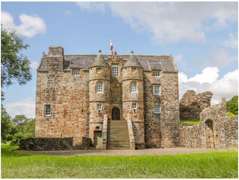 The Old Castle a holiday cottage rental for 10 in Stewarton, 