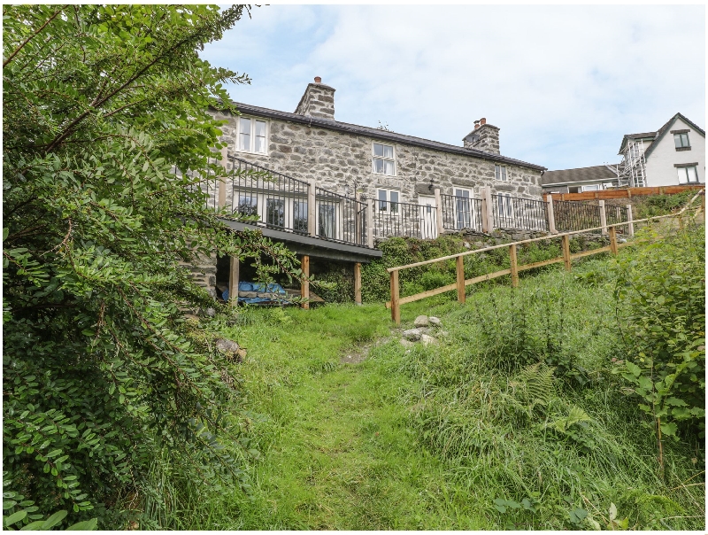 Ochr Y Rhiw a holiday cottage rental for 6 in Machynlleth, 
