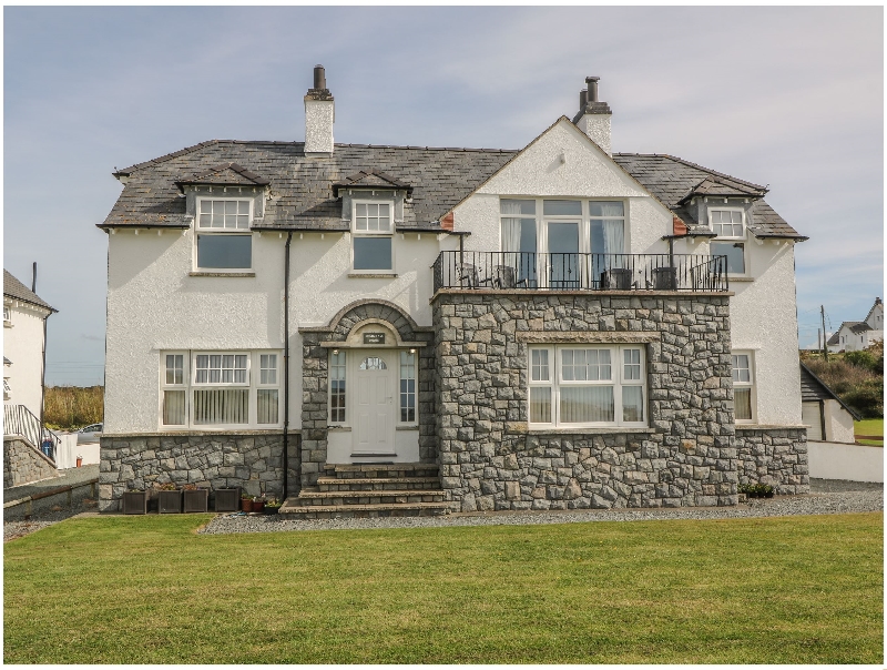 Anchorage House a holiday cottage rental for 8 in Trearddur Bay, 