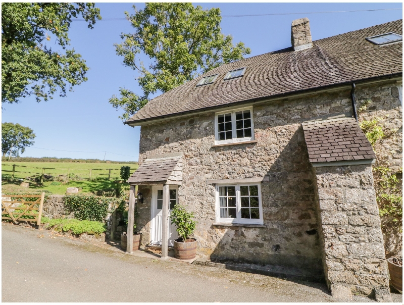 Spinsters Rock Cottage a holiday cottage rental for 4 in Chagford, 