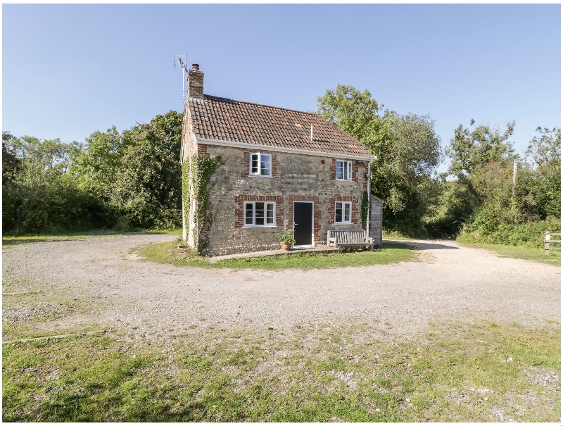 Pound Cottage a holiday cottage rental for 2 in Maiden Newton, 