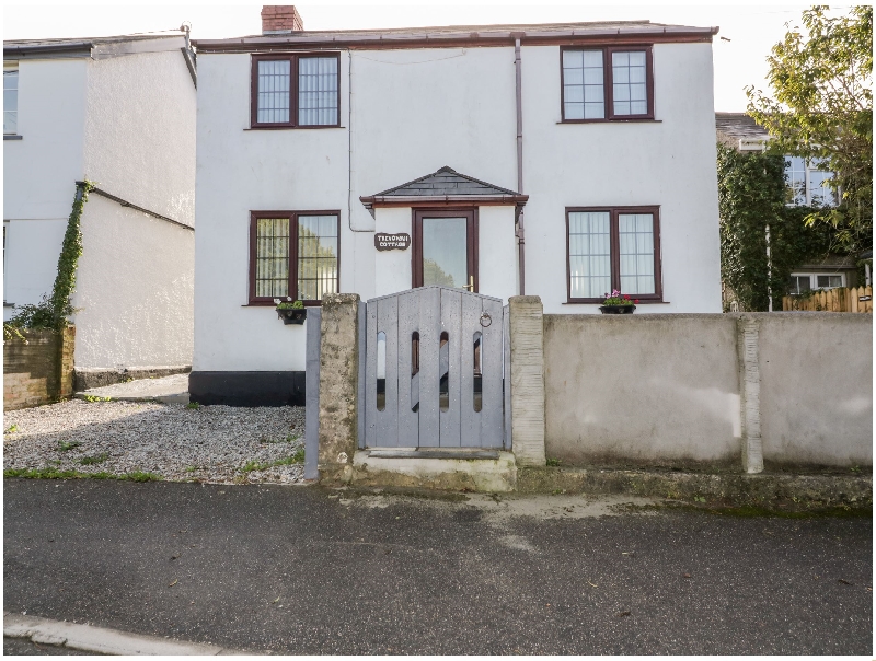 Click here for more about Trevowah Cottage