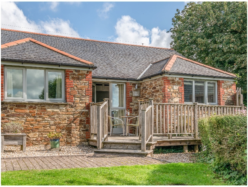 Keepers Lodge- Hillfield Village a holiday cottage rental for 10 in Dartmouth, 