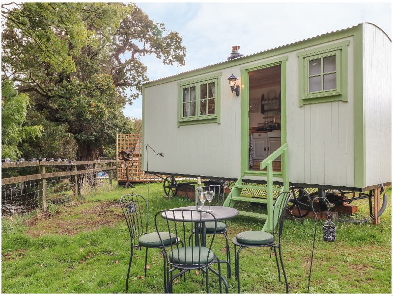 Shepherd's Hut a holiday cottage rental for 2 in Hatherleigh, 