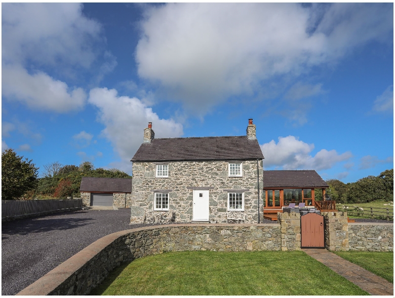 Ty Slaters a holiday cottage rental for 12 in Llandegfan, 