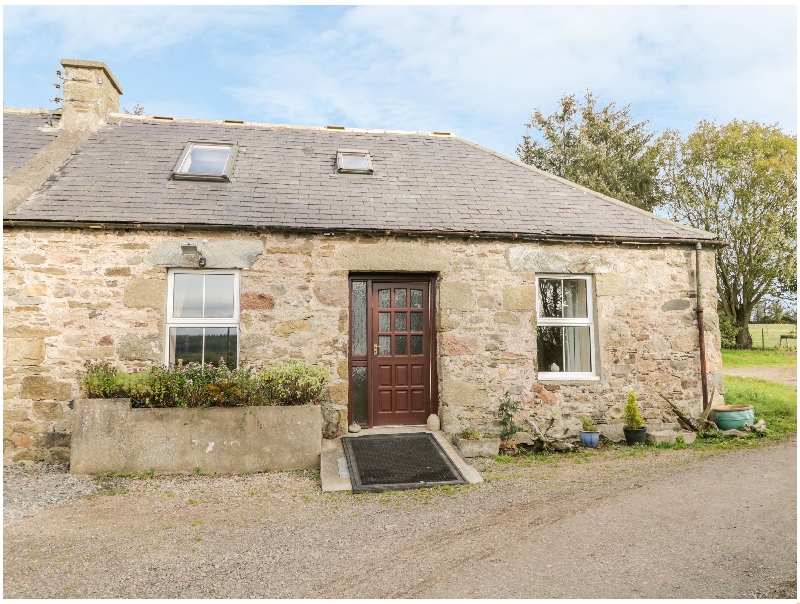 Stable Cottage a holiday cottage rental for 5 in Fochabers, 