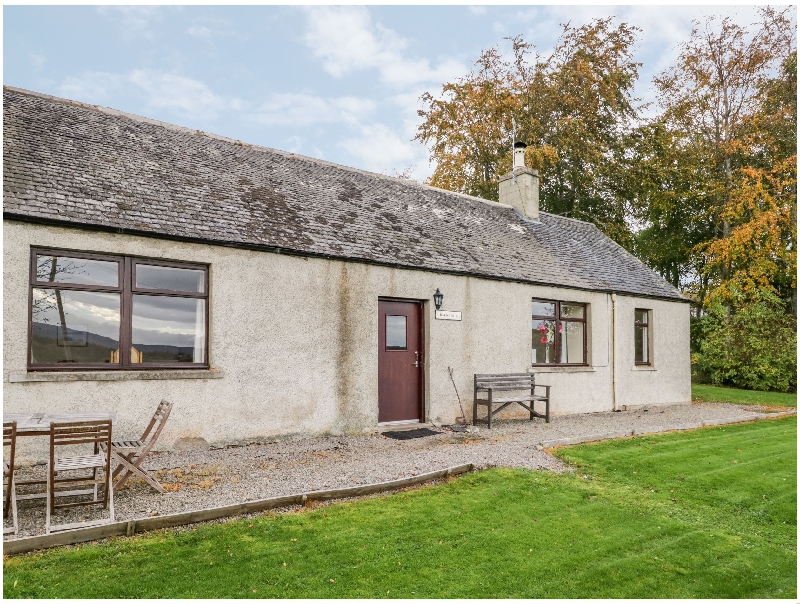 Balnain 2 Holiday Cottage a holiday cottage rental for 4 in Maryburgh, 