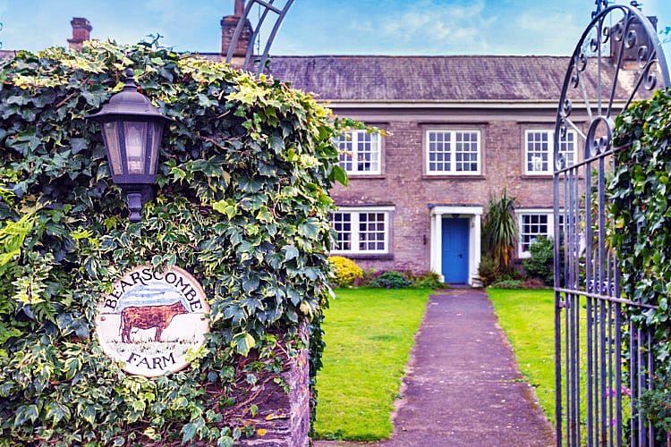Click here for more about Bearscombe Farm West Wing