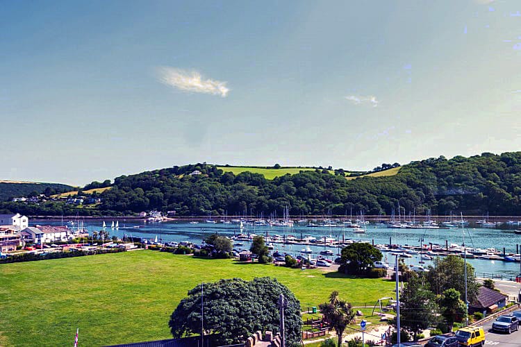 Three Views a holiday cottage rental for 2 in Dartmouth, 