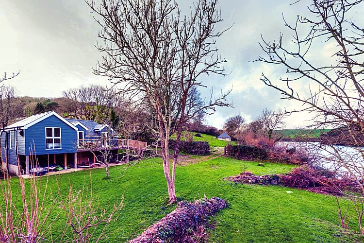 The Boathouse a holiday cottage rental for 4 in East Portlemouth, 