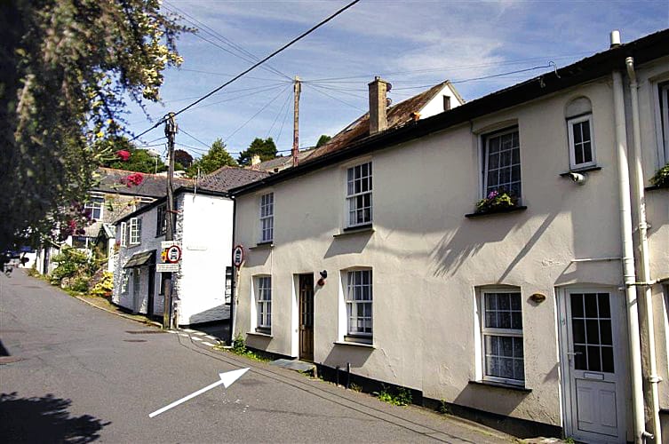 The Fellery a holiday cottage rental for 4 in Looe, 