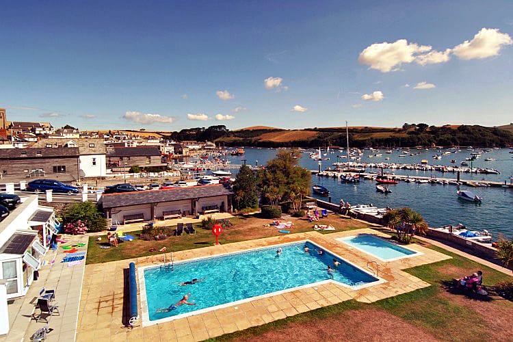 2 The Salcombe a holiday cottage rental for 4 in Salcombe, 